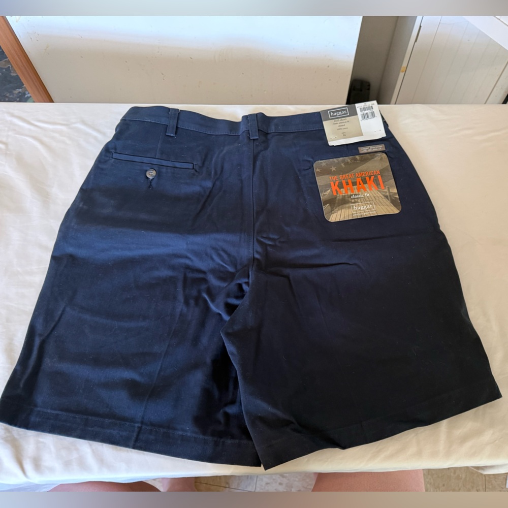 Haggar Classic Fit Navy Shorts Pleated 100% Cotton size 36